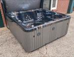 Marquis Celebrity 6-persoons Jacuzzi Spa., Tuin en Terras, Bubbelbaden en Hottubs, Ophalen, Zo goed als nieuw, Afdekzeil, Vast