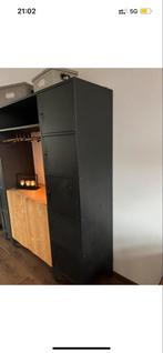 Garderobekast met houten accenten - Gratis af te halen, Ophalen, Gebruikt