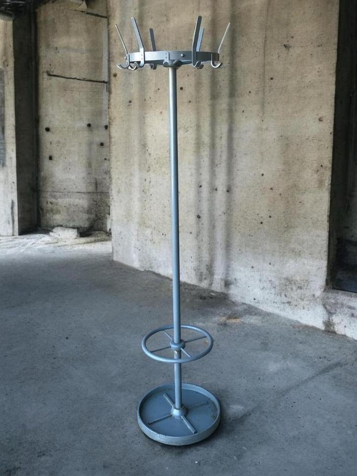 Ahrend de Cirkel Kapstok, ontwerp Friso Kramer, 180 cm, Antiek en Kunst, Antiek | Kantoor en Zakelijk, Ophalen