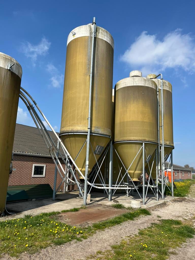 Silo’s, Ophalen of Verzenden