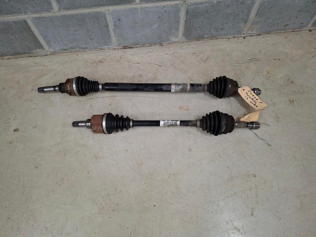 Aandrijfas Opel Corsa F aandrijfassen, Ophalen of Verzenden, Gebruikt, Opel