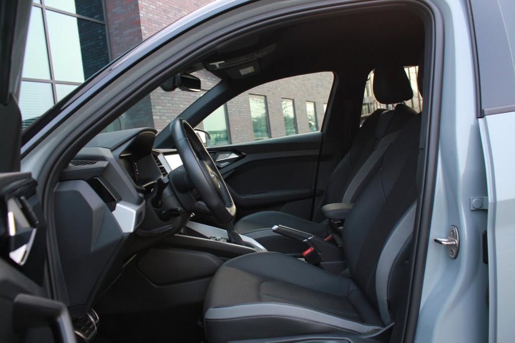 Audi A1 CITYCARVER 30 TFSI epic, Auto's, Audi, Euro 6, Adaptive Cruise Control, 116 pk, Leder
