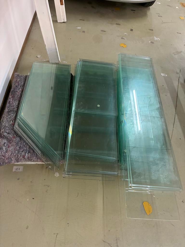 Ruim 50 Glazen platen met geslepen rand, Doe-het-zelf en Verbouw, Glas en Ramen, Ophalen, Minder dan 80 cm, 80 tot 120 cm, Zo goed als nieuw