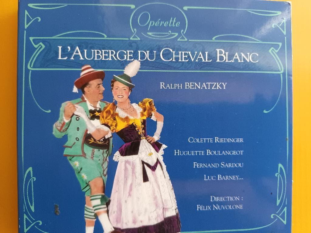 L' AUBERGE DU CHEVAL - RALPH BENATSKY, Ophalen of Verzenden, Zo goed als nieuw