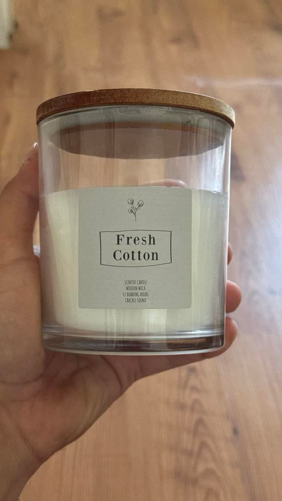 Geurkaars 'Fresh Cotton' met houten lont, Overige materialen, Wit, Ophalen of Verzenden, Zo goed als nieuw