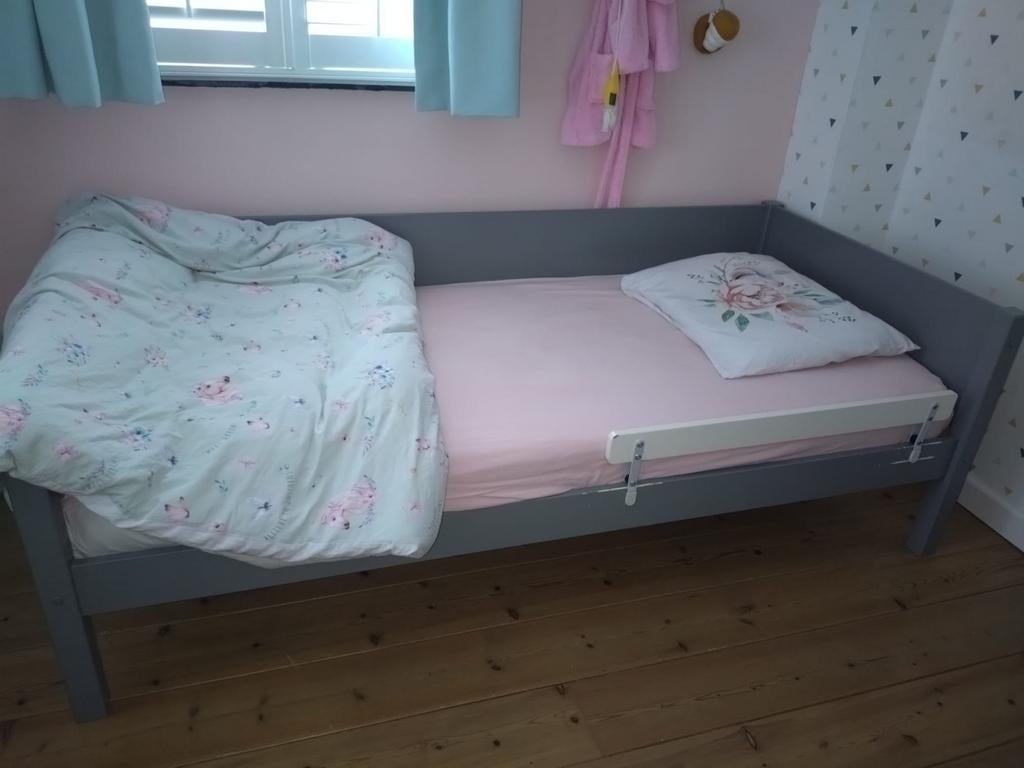 NOUS kids bed (bank) Charlie 90x200, Huis en Inrichting, Slaapkamer | Bedden, Ophalen, Gebruikt, 90 cm, Eenpersoons