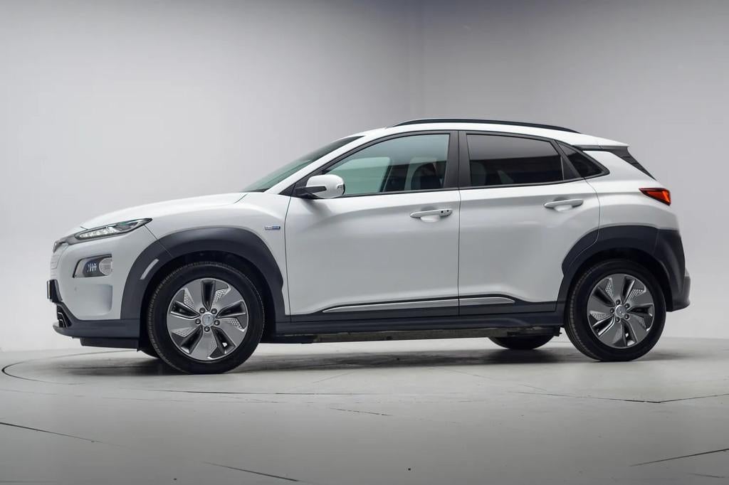 Hyundai KONA Limited 64 kWh 3-fase [ Leder Head-up Adapt.cru, 0 cilinders, Gebruikt, Wit, 64 kWh