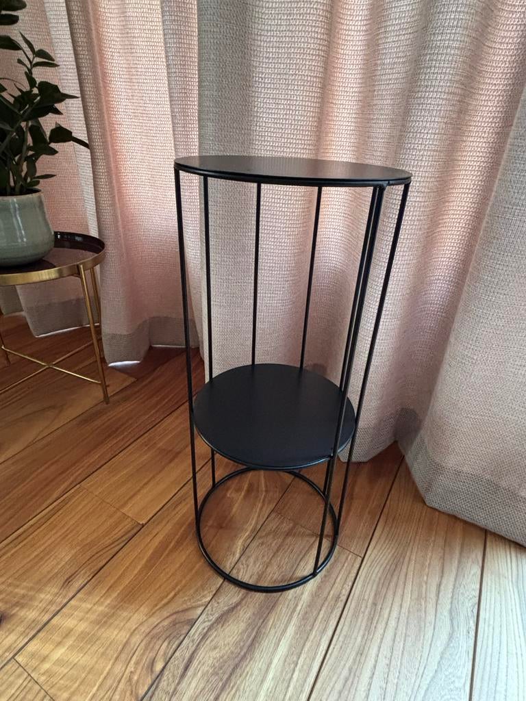 Stijlvolle zwarte metalen plantenstandaard, Huis en Inrichting, Woonaccessoires | Overige, Zwart, Ophalen of Verzenden, Zo goed als nieuw