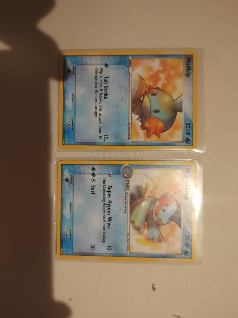 Mudkip en Marshtomp Pokémon kaarten, Hobby en Vrije tijd, Verzamelkaartspellen | Pokémon, Ophalen of Verzenden, Gebruikt, Meerdere kaarten