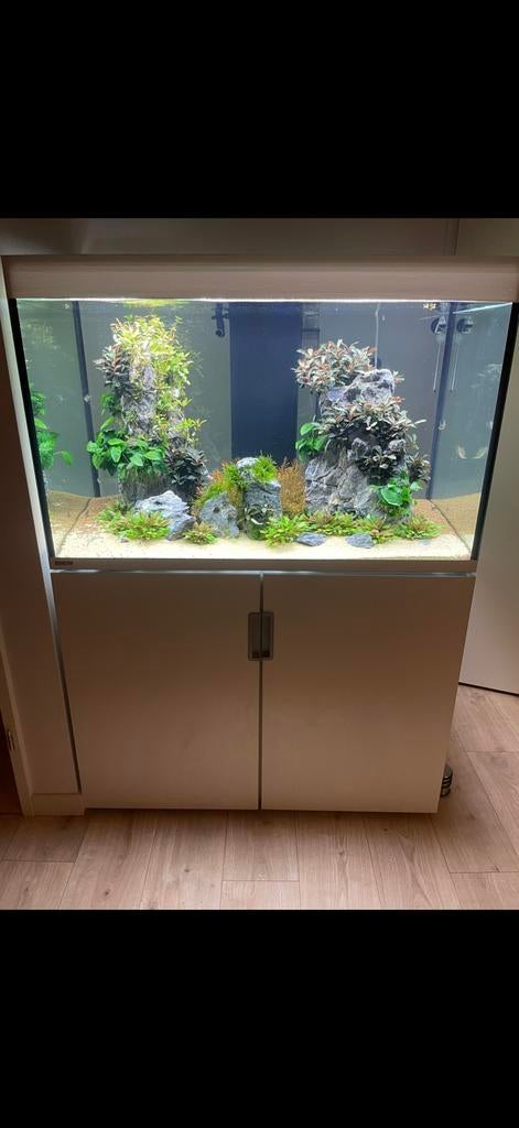 Eheim incpiria 300 wit met meubel., Dieren en Toebehoren, Vissen | Aquaria en Toebehoren, Ophalen, Zo goed als nieuw, Verlichting of Verwarming