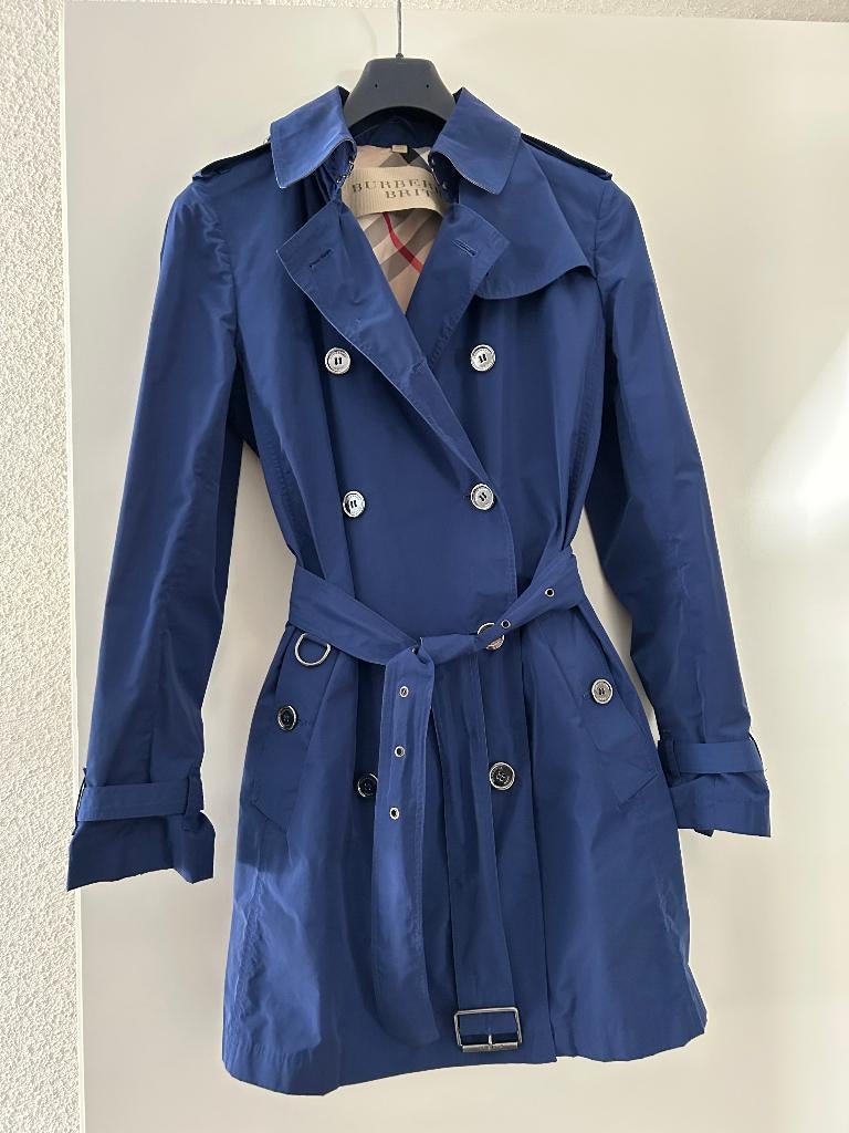 Trenchcoat Burberry Brit kobaltblauw maat 40, Maat 38/40 (M), Blauw, Ophalen of Verzenden, Zo goed als nieuw