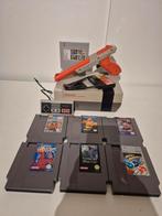 Nintendo Nes met zapper gamegenie en games, Ophalen of Verzenden, Zo goed als nieuw, Met 1 controller, Met zapper/pistool