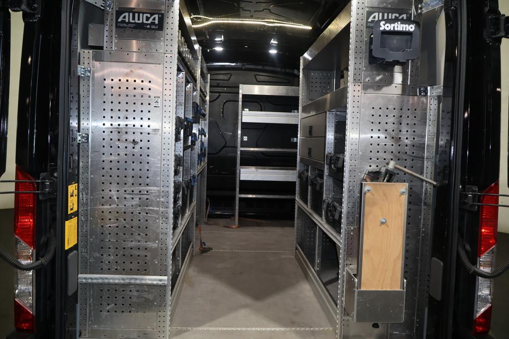 Ford Transit 2.0 TDci 130pk L3 H2 Inrichting (bj 2022), Gebruikt, 1948 cc, Zwart, Bedrijf