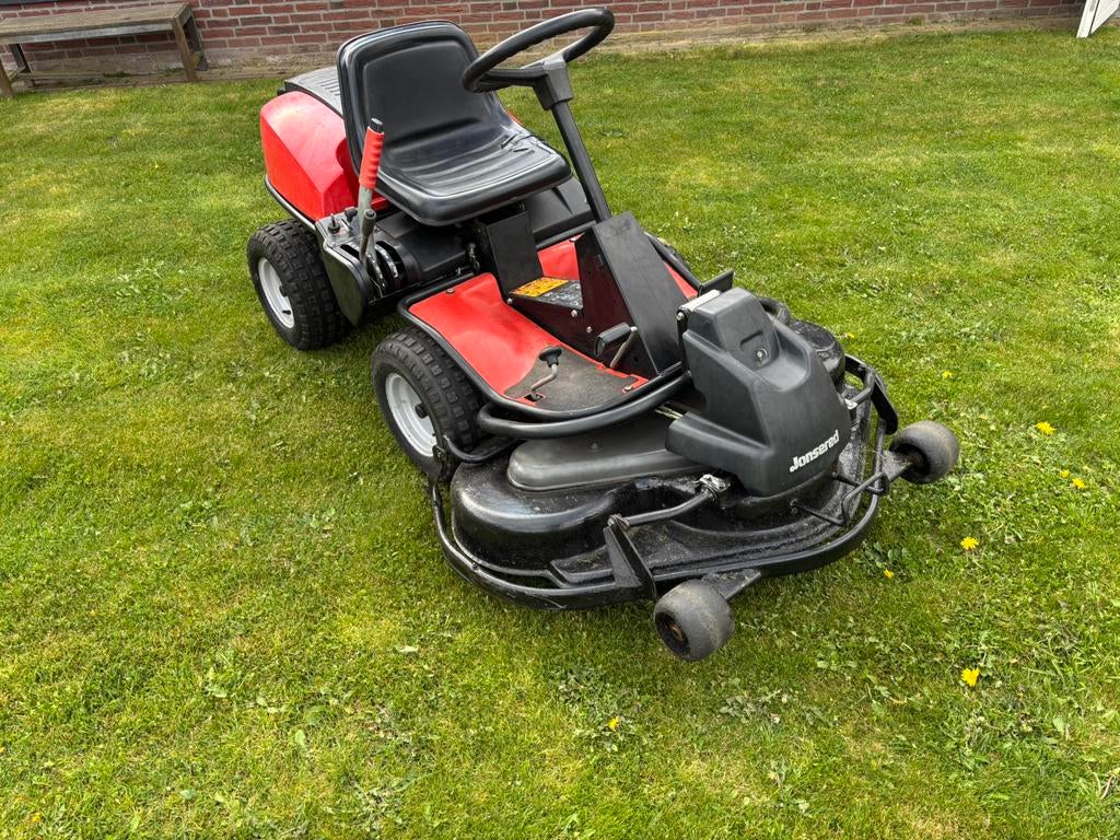 Jonsered zitmaaier fr 2215, Ophalen of Verzenden, Zo goed als nieuw