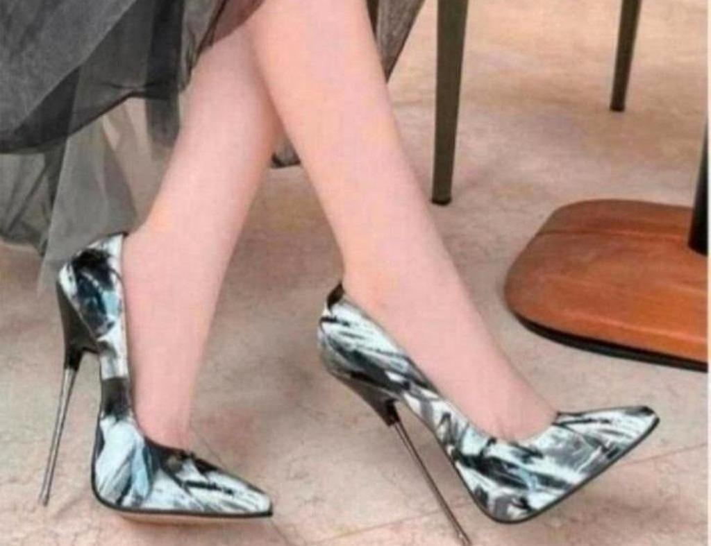 Mooie pumps met stalen hak, tm 46, Kleding | Dames, Schoenen, Verzenden, Nieuw, Overige kleuren, Pumps