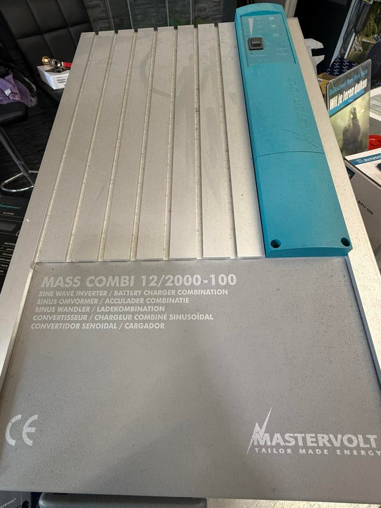 Mastervolt acculader/ omvormer 12/2000/100, Watersport en Boten, Ophalen, Gebruikt, Overige typen