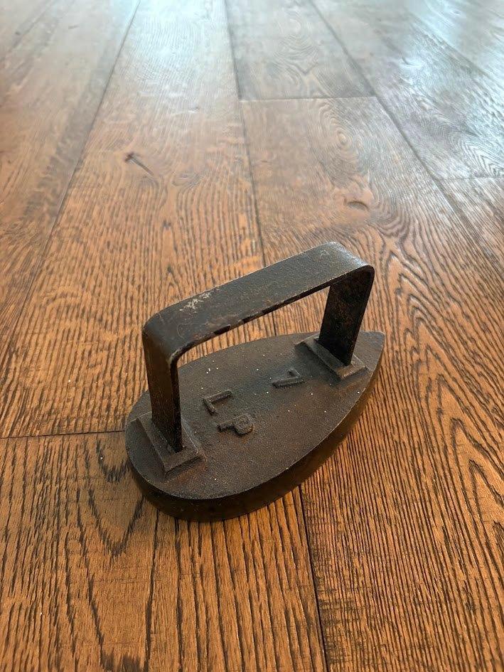 antiek gietijzeren strijkijzer, Antiek en Kunst, Antiek | Overige Antiek, Ophalen of Verzenden