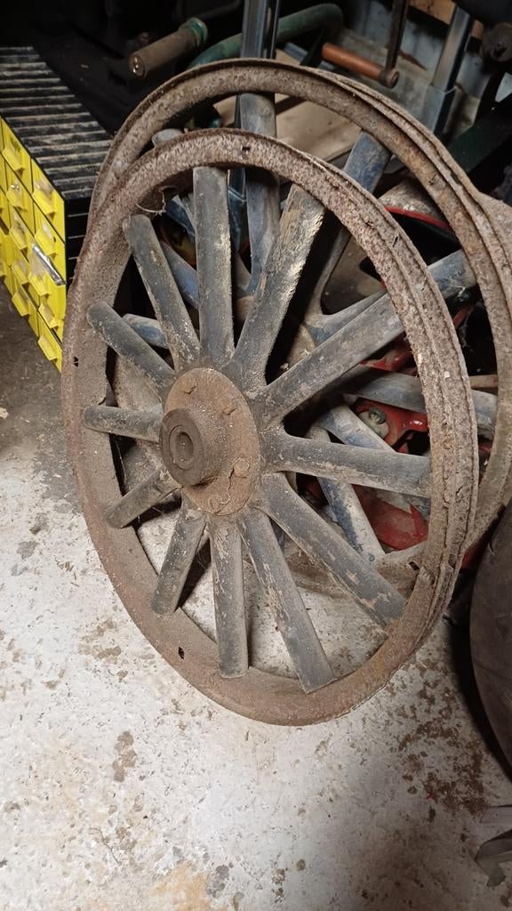 Houten wielen Ford T, Ophalen