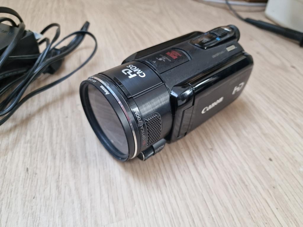 Canon Legria HFS10 videocamera, Full HD, Canon, Ophalen of Verzenden, Zo goed als nieuw