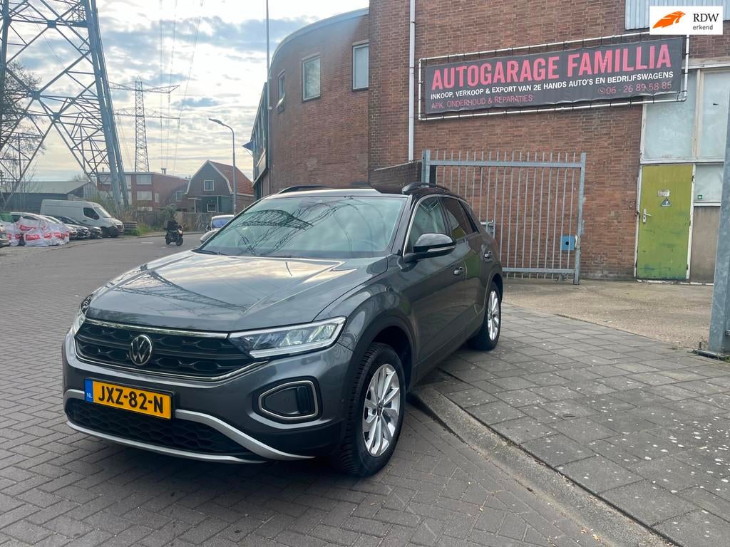 Volkswagen T-ROC 1.5 TSI Highline Trekhaak/Led/Camera…, Auto's, Volkswagen, Bedrijf, Te koop, T-Roc, ABS, Achteruitrijcamera, Adaptive Cruise Control