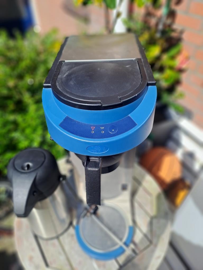 Bravilor koffiezetapparaat met thermoskan, Gebruikt, 10 kopjes of meer, Koffiemachine, Gemalen koffie