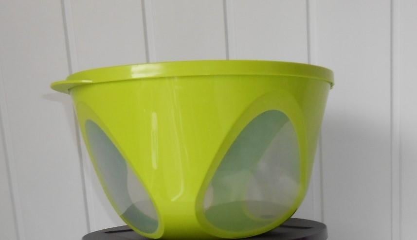 Tupperware Atlantis kom 4,3L Limegroen NIEUW, Huis en Inrichting, Keuken | Tupperware, Ophalen of Verzenden, Nieuw, Groen, Bak of Kom