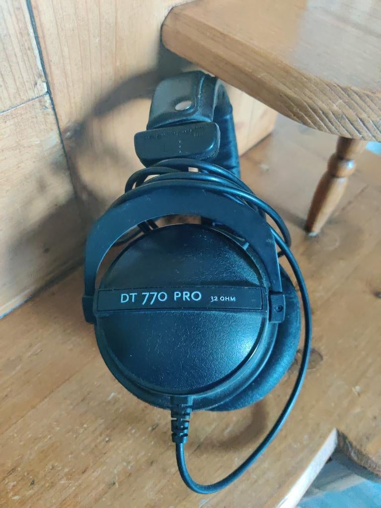 Beyerdynamic DT 770 PRO 32 Ohm, Audio, Tv en Foto, Koptelefoons, Ophalen of Verzenden, Gebruikt, Over oor (circumaural), Overige merken