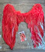 Rode vleugels 65x65 cm - Perfect voor verkleedpartijen!, Ophalen of Verzenden, Zo goed als nieuw, Jongen of Meisje