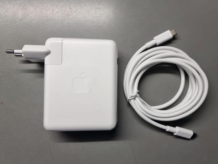 Apple USB-C adapter 140W & USB‑C-oplaadkabel 240W (2 meter), Computers en Software, Laptop-opladers, Nieuw, Ophalen of Verzenden