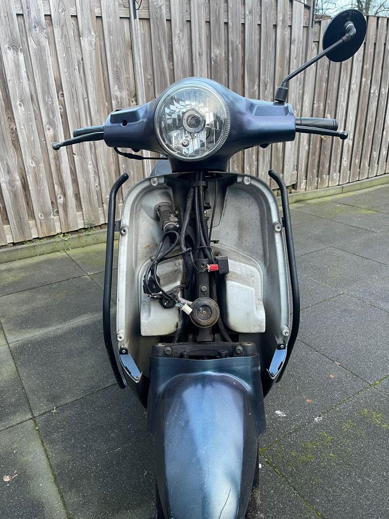 AGM VX50i Bromscooter - Werk nodig, Ophalen, Zo goed als nieuw, Benzine, Overige merken