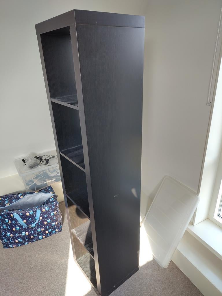 Kalax kast, Huis en Inrichting, Ophalen, Gebruikt, Hout, Cd's