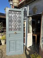 antieke oude eikenhouten voordeur met deurrooster, Ophalen of Verzenden, Gebruikt, Buitendeur, 200 tot 215 cm