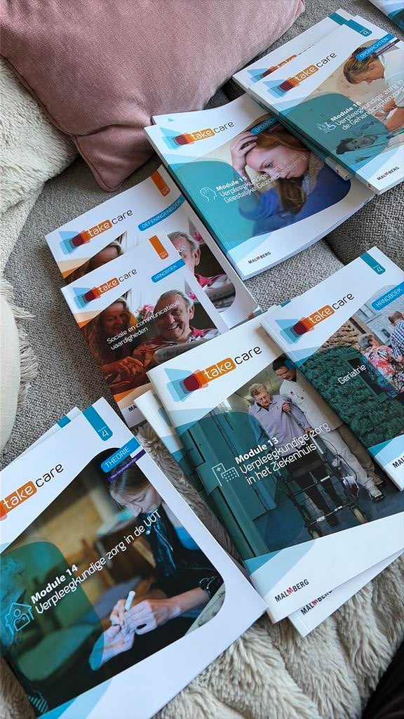 Boeken zorg take care niveau 4, Boeken, Schoolboeken, Ophalen of Verzenden, Nieuw, Overige niveaus, Overige vakken