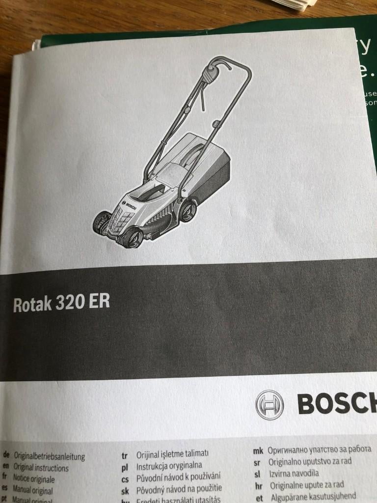 grasmachientje voor camping, Ophalen, Zo goed als nieuw