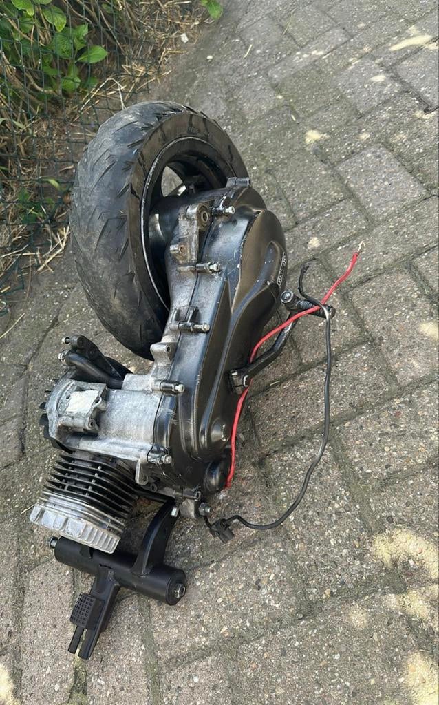 Zip 70 blok met Yasuni R uitlaat, Fietsen en Brommers, Brommeronderdelen | Scooters, Ophalen of Verzenden, Gebruikt, Blok, Piaggio