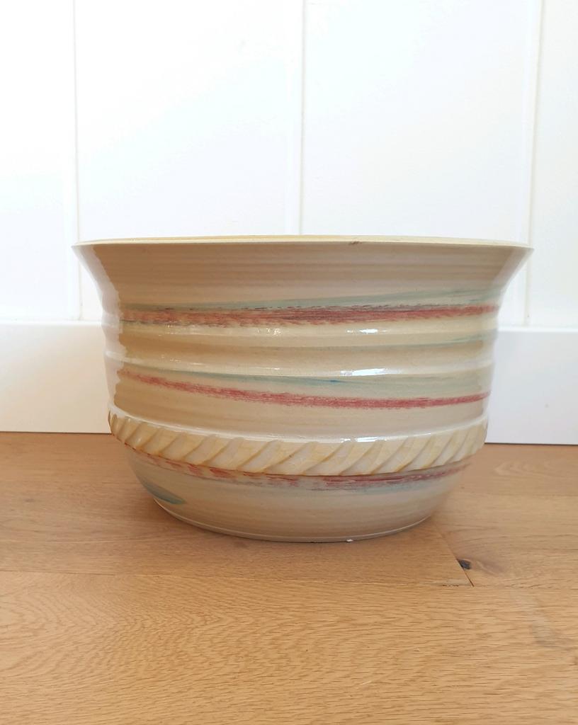 Mooie bloempot van PW Keramiek, Tuin en Terras, Bloempotten, Zo goed als nieuw, Aardewerk, Binnen, Balkon, Tuin, Minder dan 40 cm