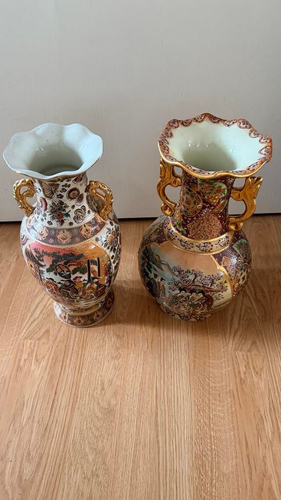 Set van 2 Antieke Chinese Vazen - Rijkelijk Gedecoreerd, Ophalen