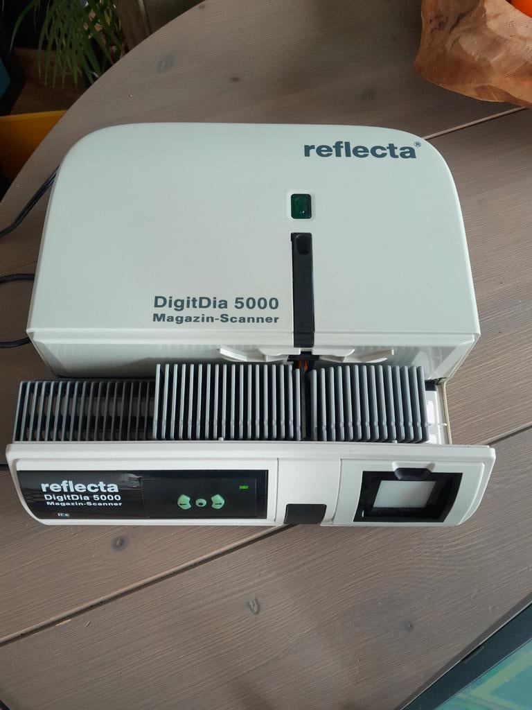 Reflecta DigitDia 5000 Dia magazijnscanner, Computers en Software, Scanners, Diascanner, Gebruikt, Reflecta, MacOS
