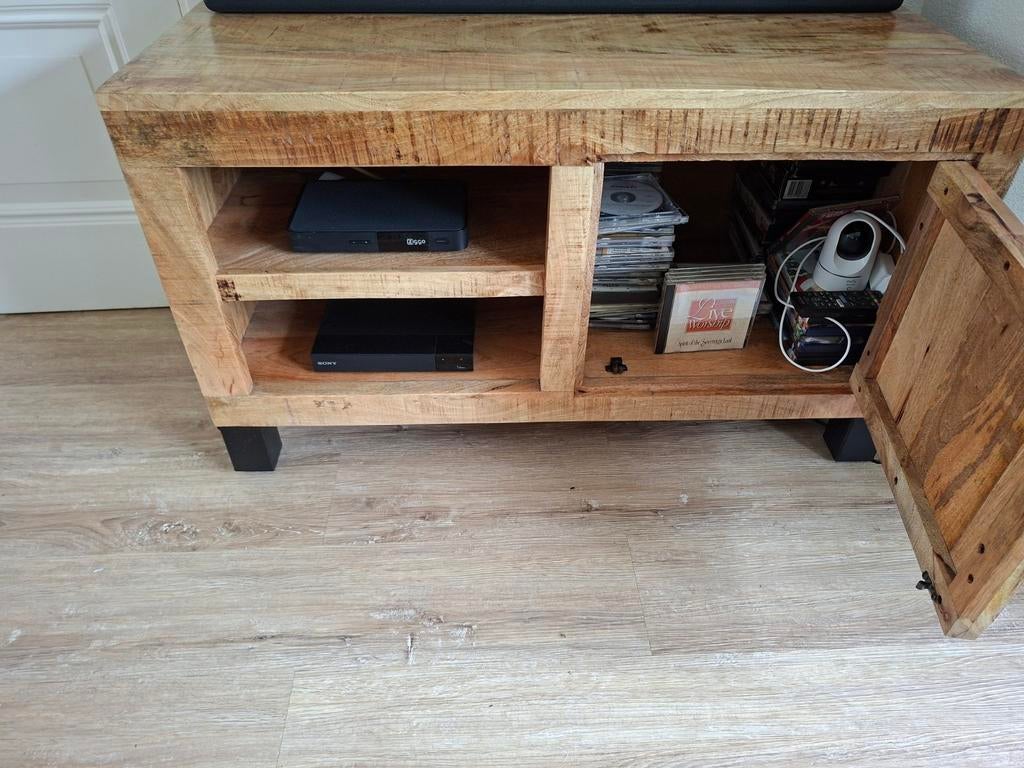 Mango houten kast en tafel, Ophalen, 100 tot 150 cm, Zo goed als nieuw, Minder dan 100 cm