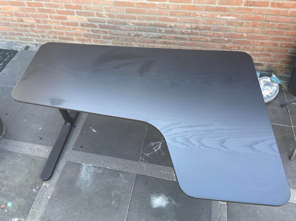 IKEA Bekant hoekbureau, zwart, in hoogte verstelbaar, Huis en Inrichting, Ophalen, Zwart, Spaanplaat of MDF, Hoekbureau