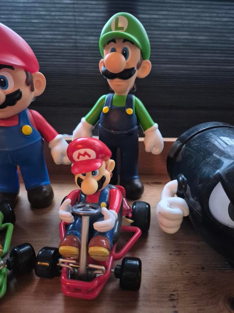 Mario en Luigi figuren, bullet bill en mario kart, Ophalen of Verzenden