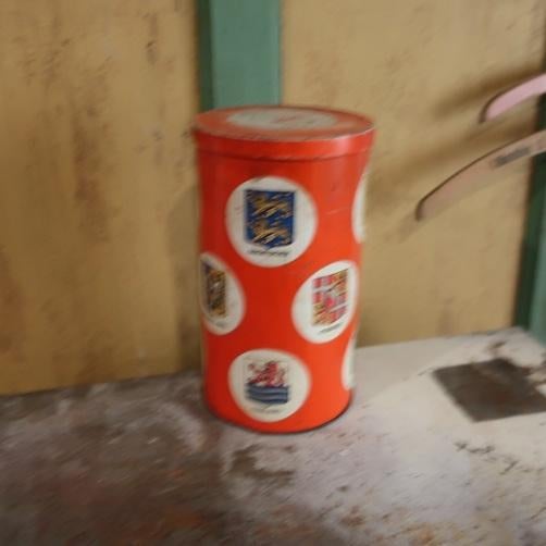 Blik Arks beschuit origineel oranje provincie wapens 21 hoog, Ophalen of Verzenden, Gebruikt, Beschuit