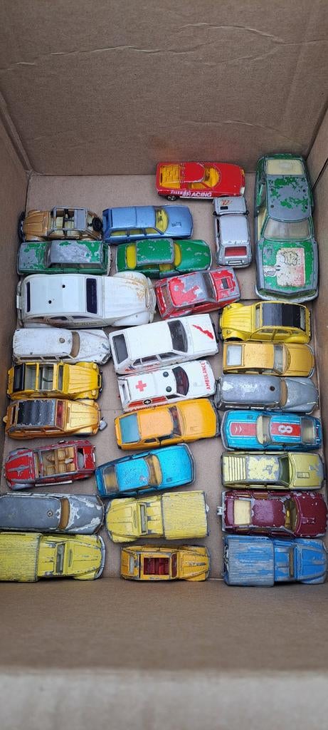 Grote partij vintage speelgoedauto's en modelauto's, Overige merken, Gebruikt, 1:50 of kleiner, Auto