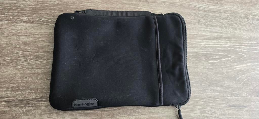 Tablet hoes, Ophalen of Verzenden, Zo goed als nieuw