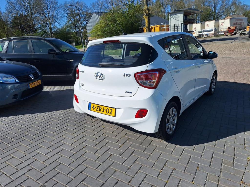 Hyundai I10 1.0i i-Motion Comfort / Keurige auto / APK mei 2, Auto's, Voorwielaandrijving, Euro 5, Gebruikt, 31 €/maand