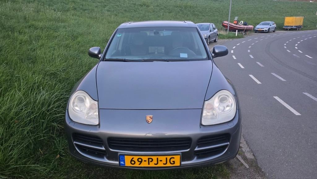 Porsche Cayenne 4.5 S Tiptronic S 2004 Grijs, Auto's, Porsche, Automaat, Cayenne, 8 cilinders, 340 pk