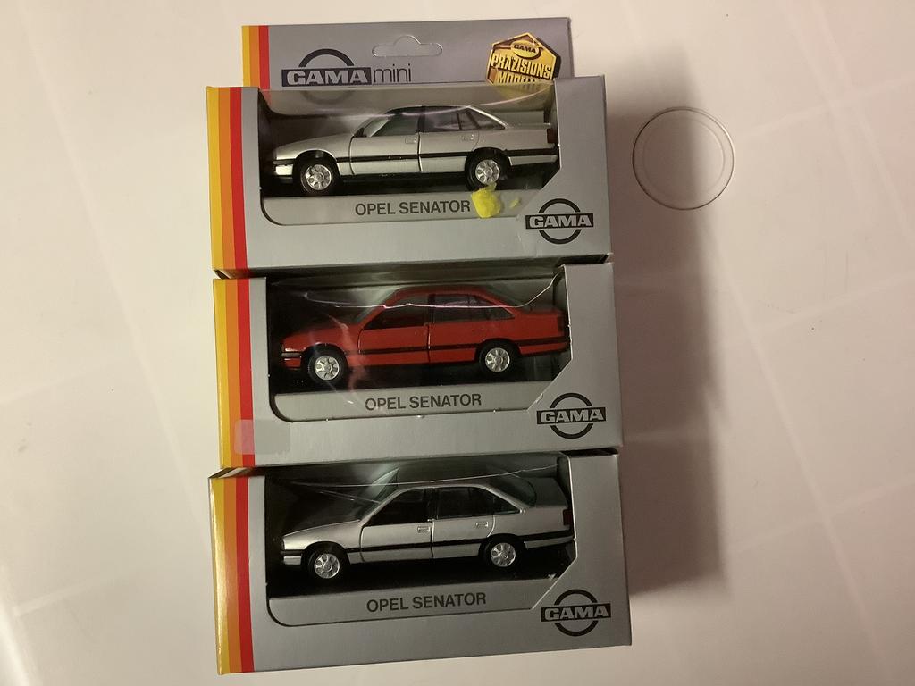 OPEL Senator, Hobby en Vrije tijd, Modelauto's | 1:43, Ophalen of Verzenden, Zo goed als nieuw, Auto
