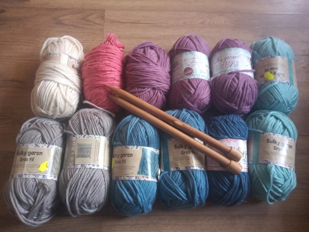 Garen en breinaalden set - Diverse kleuren, Ophalen, Gebruikt, Breien, Wol of Garen