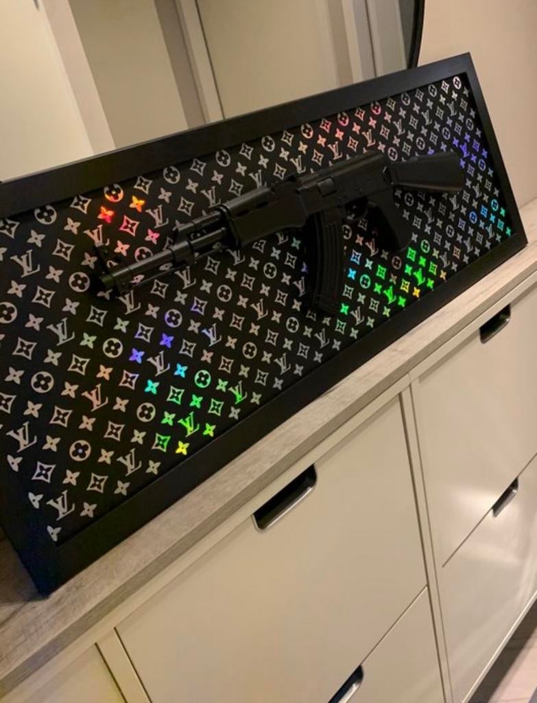 3D Louis Vuitton x AK47 Schilderij - Uniek Kunstwerk, Ophalen of Verzenden