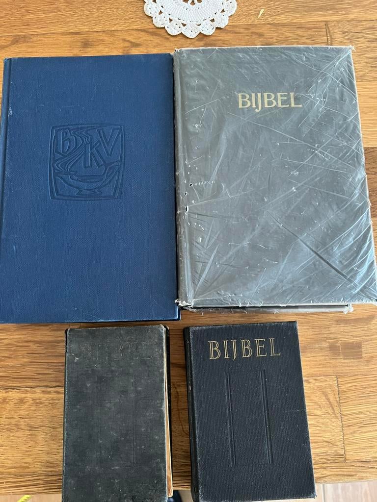 9x oude  bijbels en psalmboeken (vanaf 1950), Ophalen of Verzenden